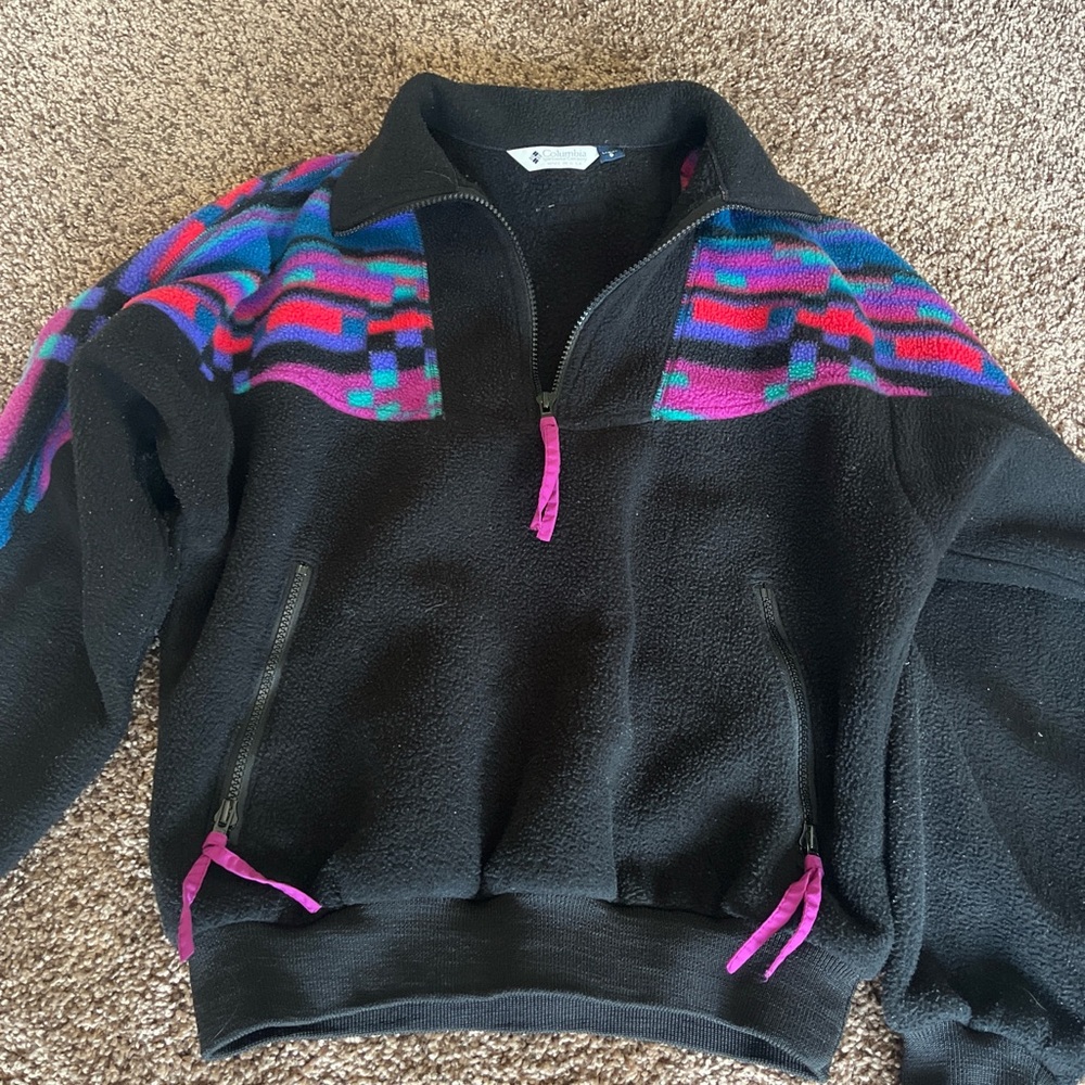 Columbia Black Fleece Sweatshirt